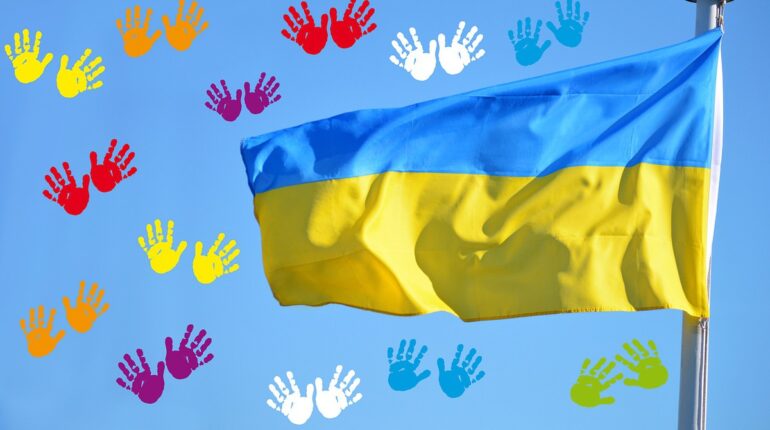 Посольства у Києві працюють попри погрози РФ