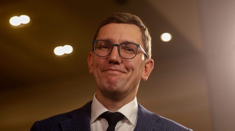 Прем'єр Естонії закликав знищувати російські НПЗ
