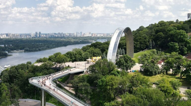 Торгові мережі готують план ротації персоналу через логістику