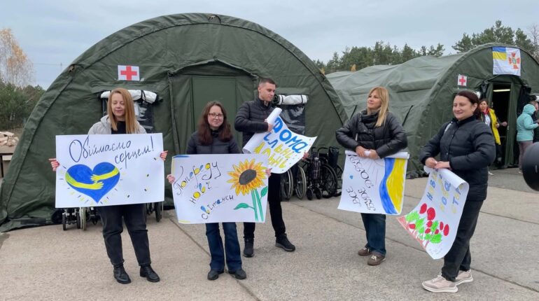 У Чернігівській області зустрічають евакуйованих з Олешків