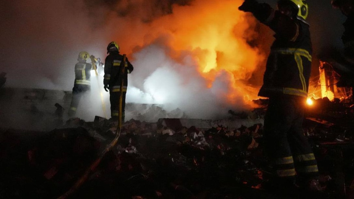 Удар по 24‑поверхівці в Києві: один загиблий і постраждалий