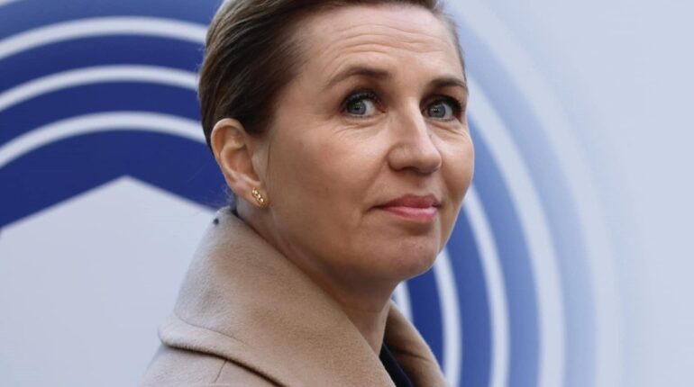 Зеленський обговорив з прем'єркою Данії посилення ППО