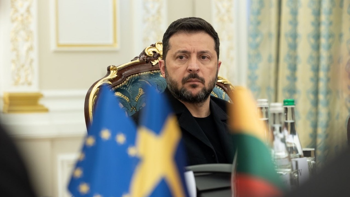 Зеленський оновлює зовнішню політику України